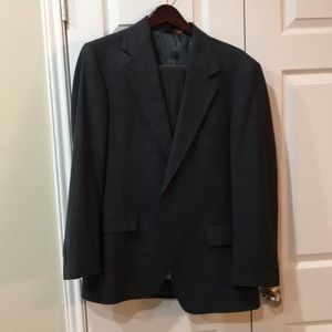 Botany 500 Couture Suit 40R 34 waist/32 inseam